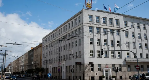 Resultado de imagen de urząd miasta w Gdyni