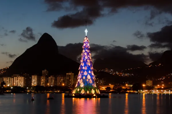 Christmas in Rio de Janeiro, Brazil загрузить